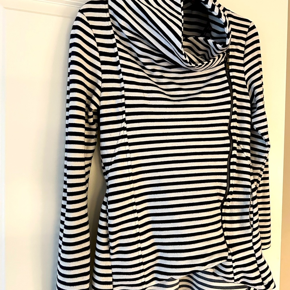Side-zip Jacket